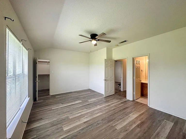 3705 Woodrow Dr — Photo 13