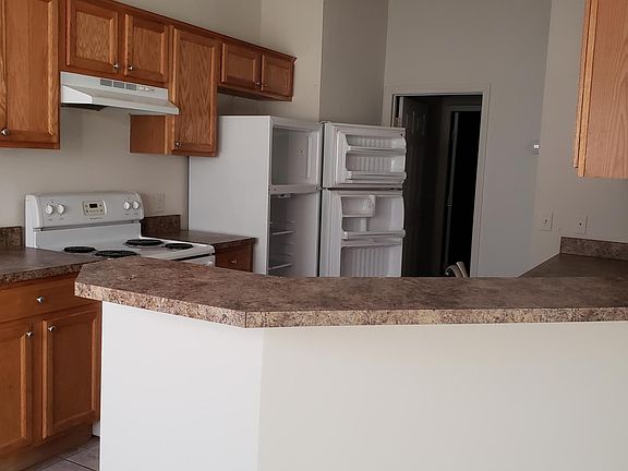 4th image of 1080 SW Jamestown Gln
