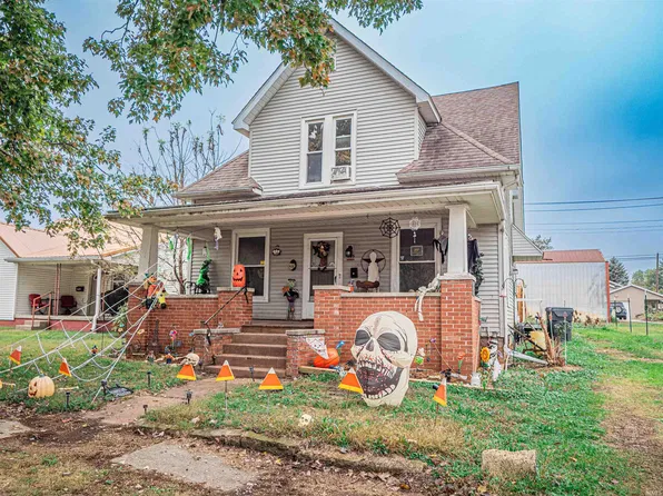 415 S Jackson St, Oakland City, IN 47660