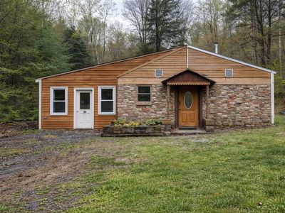 1526 Old River Road, White River Junction, VT, 05001