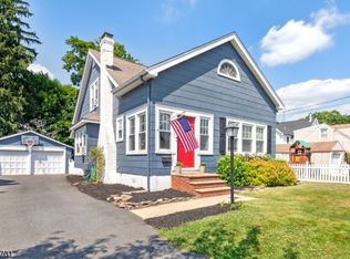 31 Sherman Ave, Morris Plains, NJ 07950