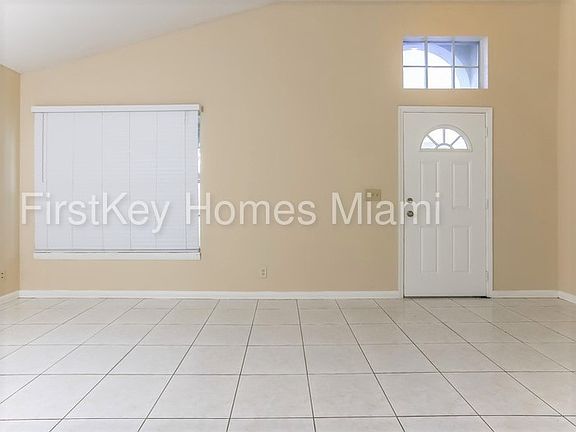 2nd image of 2800 Foxhall Dr E