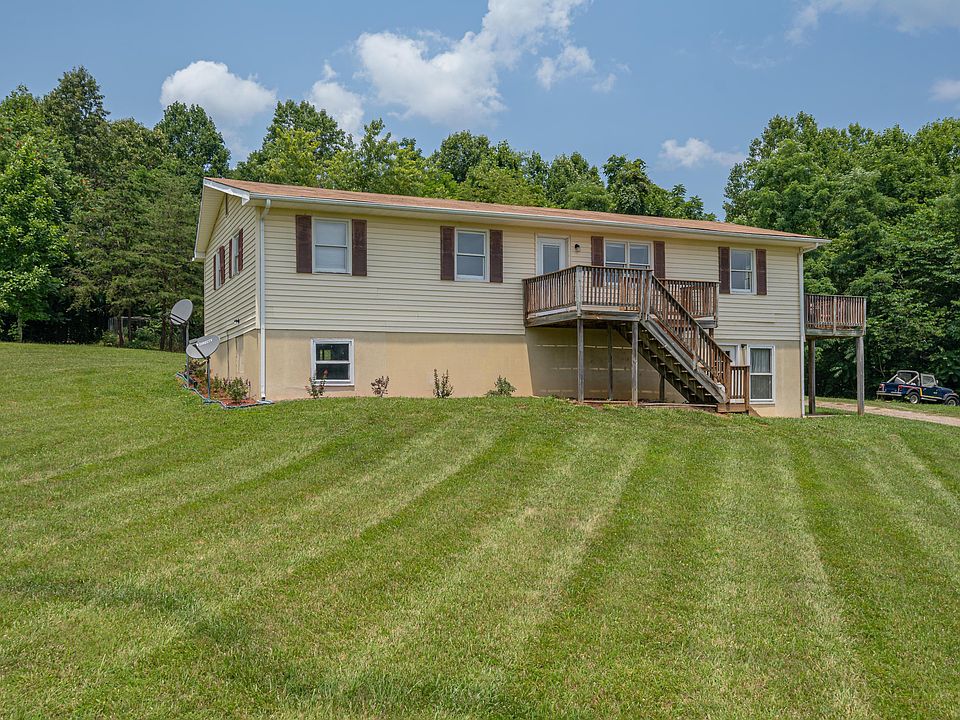 1st image of 30 Marion Oaks Dr