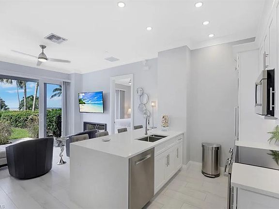 4th image of 140 Seaview CT #103N