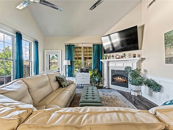 2nd image of 6513 W Hearth Stone Dr