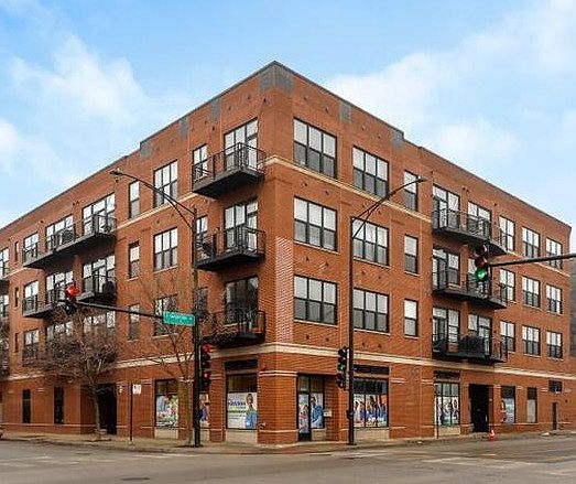 1st image of 2 S Leavitt St Unit 304