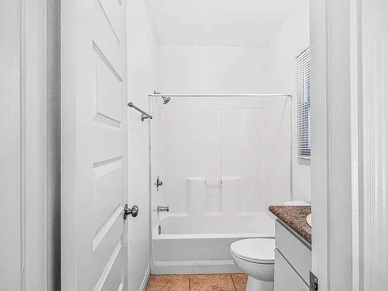 526 Magnolia Avenue — Photo 35