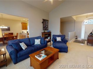 145 Via Pendio Dr, Sunrise Beach, MO 65079