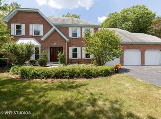 25975 N Arrowhead Dr, Mundelein, IL 60060