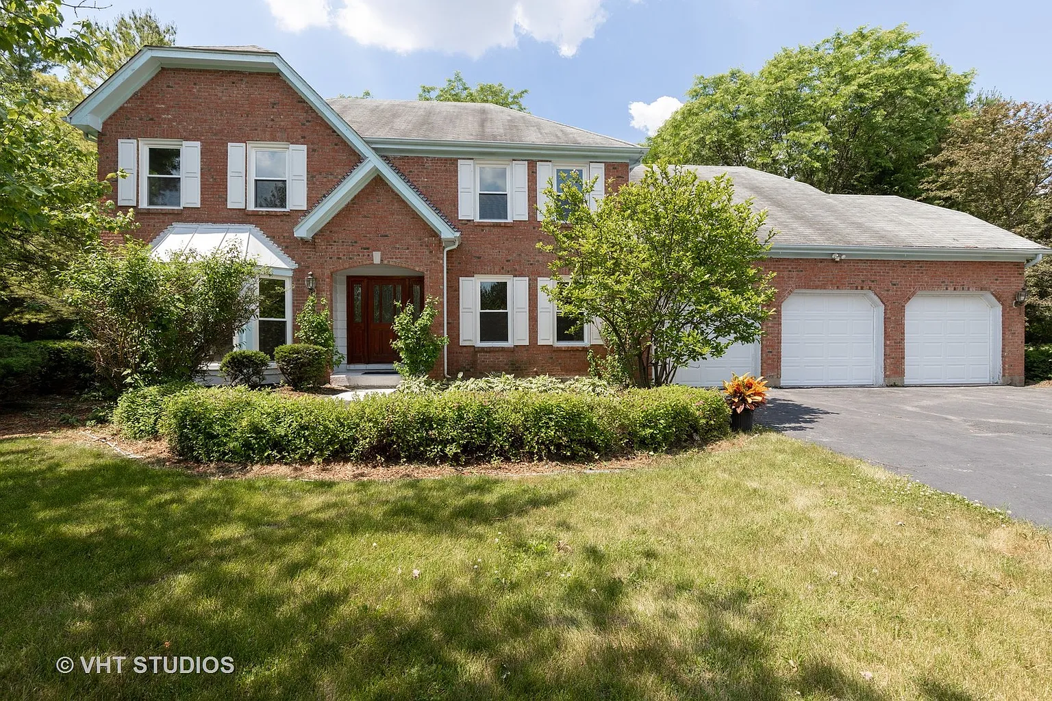 25975 N Arrowhead Dr photo 1