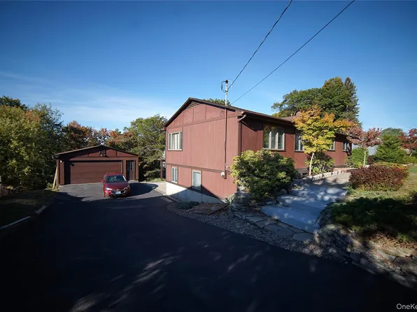 24 Oak Drive, Monroe, NY 10950