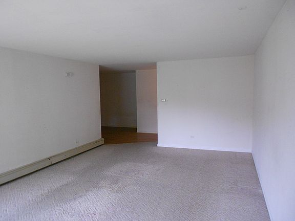 5th image of 2419 Ogden Ave APT 7