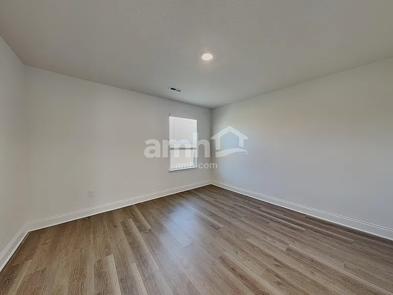 962 Heritage Blvd — Photo 17