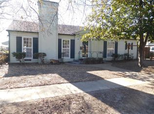 701 W Knox St, Ennis, TX 75119