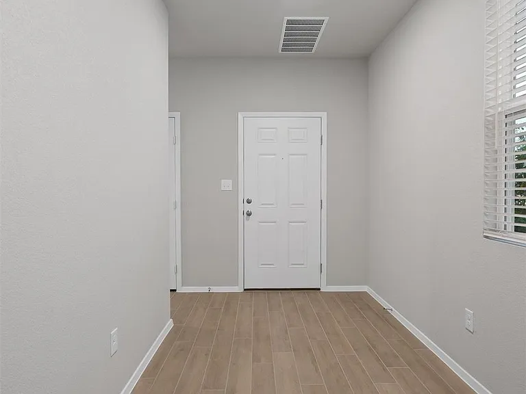 109 Tillage Rd — Photo 4