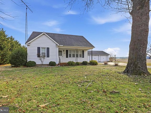 3rd image of 16924 Rust Rd