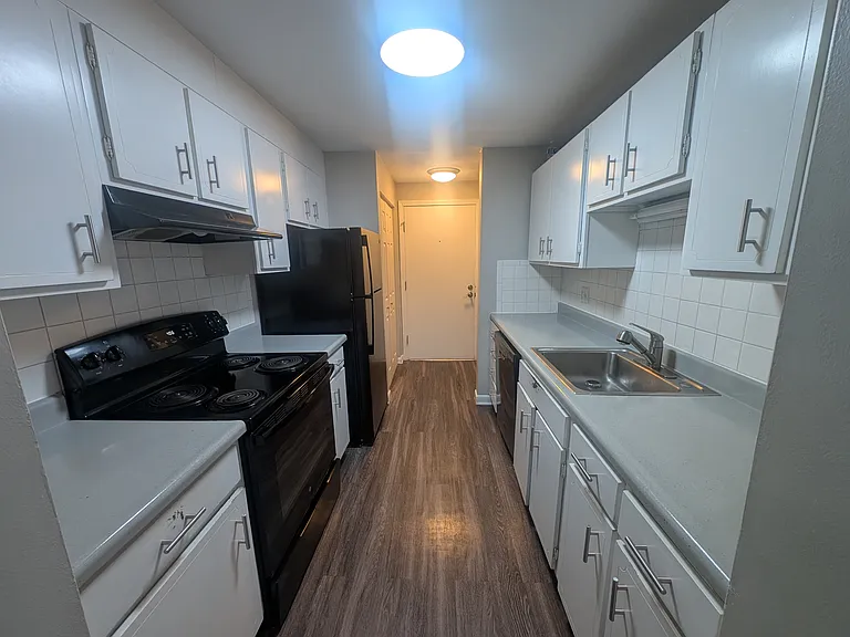 16 Brookside Ave #12 — Photo 1