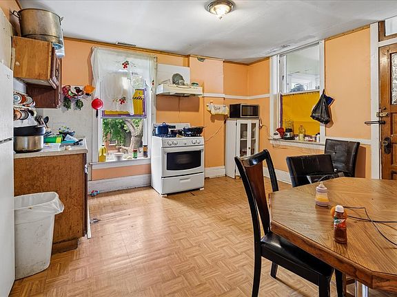 5th image of 4134 W 25th Pl