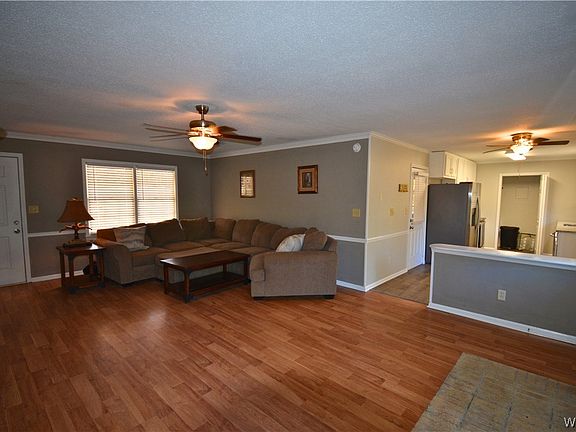 3rd image of 7504 Nuckols Cir