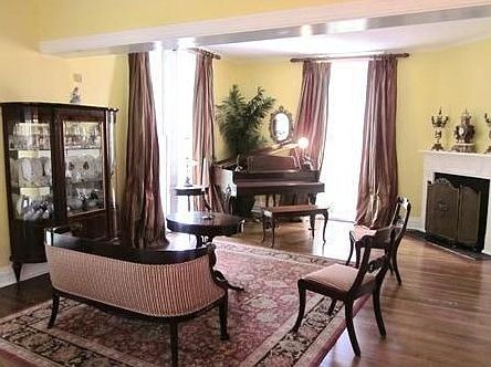 3rd image of 1736 Robert St