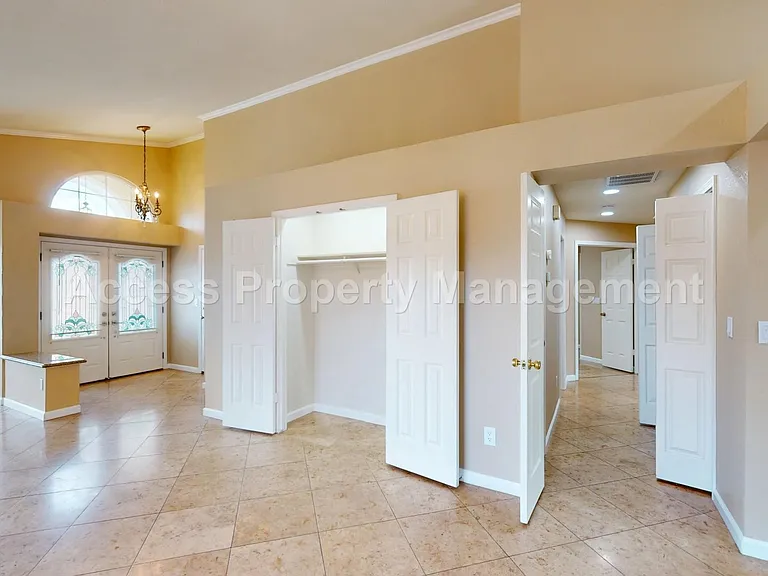 2141 Norik Dr — Photo 3