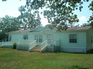 945 E Helter St, La Grange, TX 78945