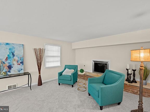 4th image of 6004 Lowell Ave
