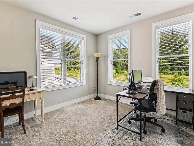 3062 Forum Pl — Photo 21