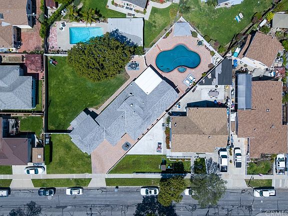 3rd image of 3241 W 170th St
