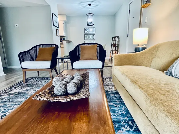 2918 SW Lydia Ave APT 201, Topeka, KS 66614