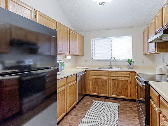 5th image of 318 Wright Street #303