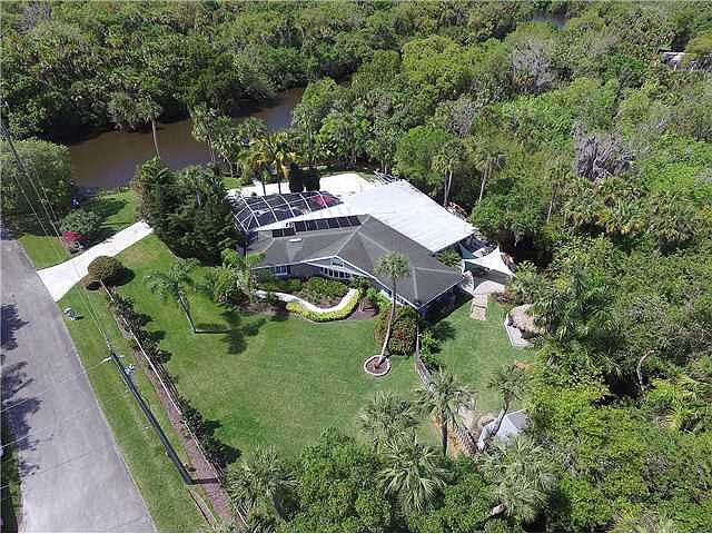 1st image of 1319 Parkland Blvd