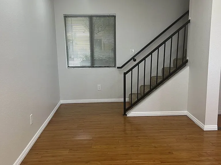 Acre Heights Apartments — Photo 31