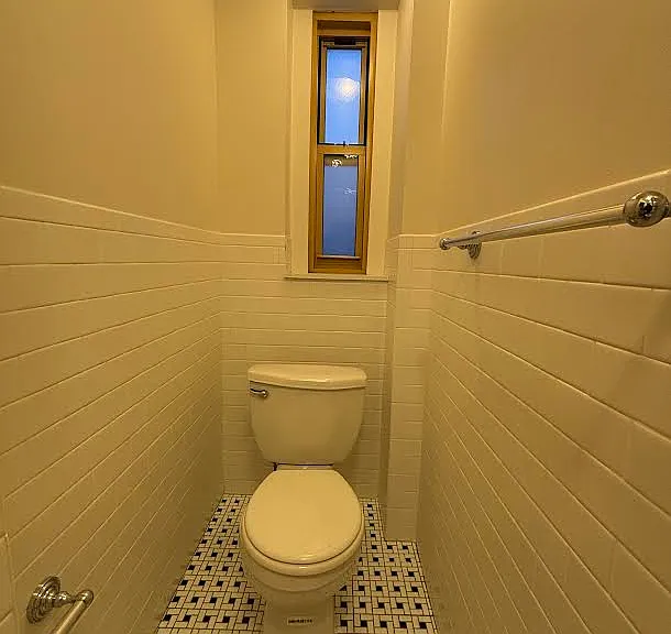 417 E 64th St #1C — Photo 7