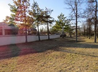 1911 E Jackson St, Hugo, OK 74743