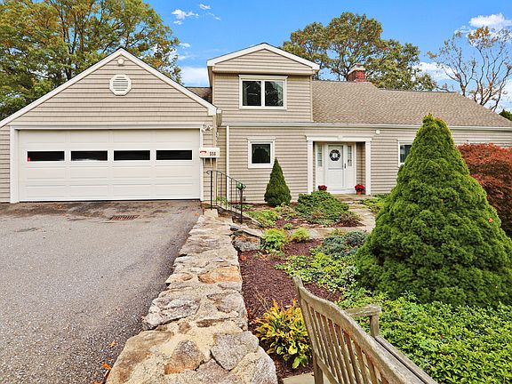 556 Bridgeview Place