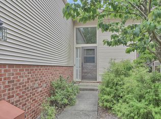 13 Fields E #0, Champaign, IL 61822