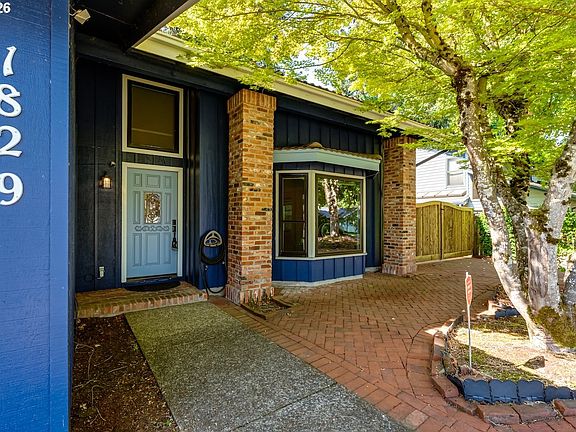 2nd image of 1829 Russet Dr
