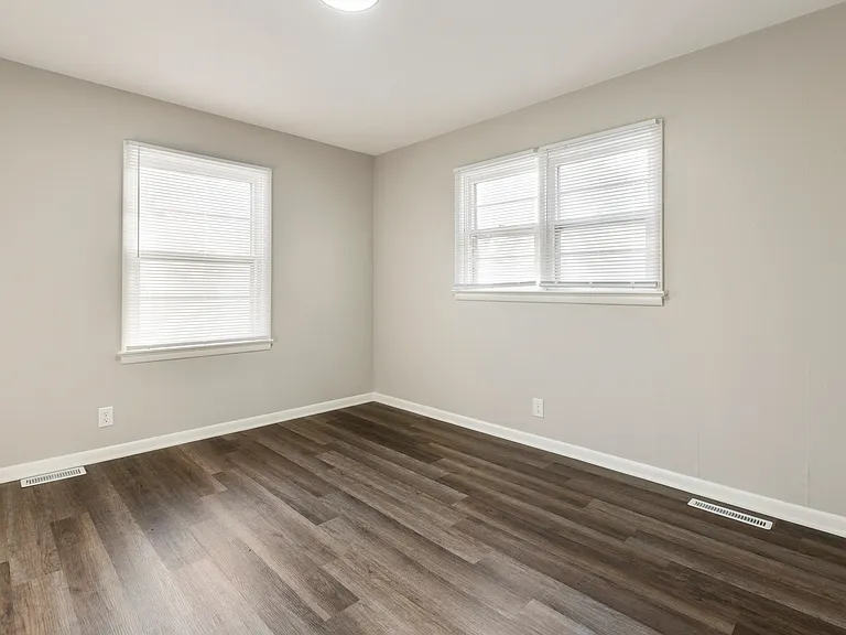 410 German Ave — Photo 16