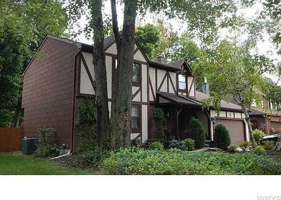 2nd image of 323 Brentwood Dr