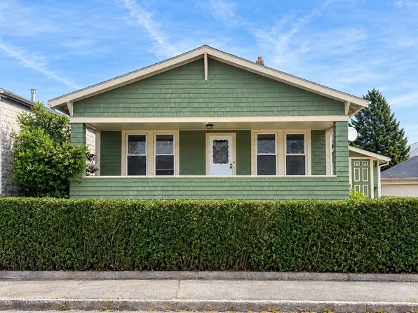 228 Brook St, New Bedford, MA 02746