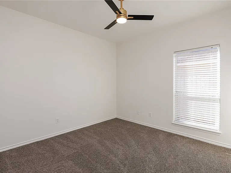 4025 Puget Sound Dr — Photo 23