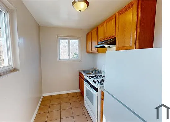 4209 Dix St NE #303 — Photo 9