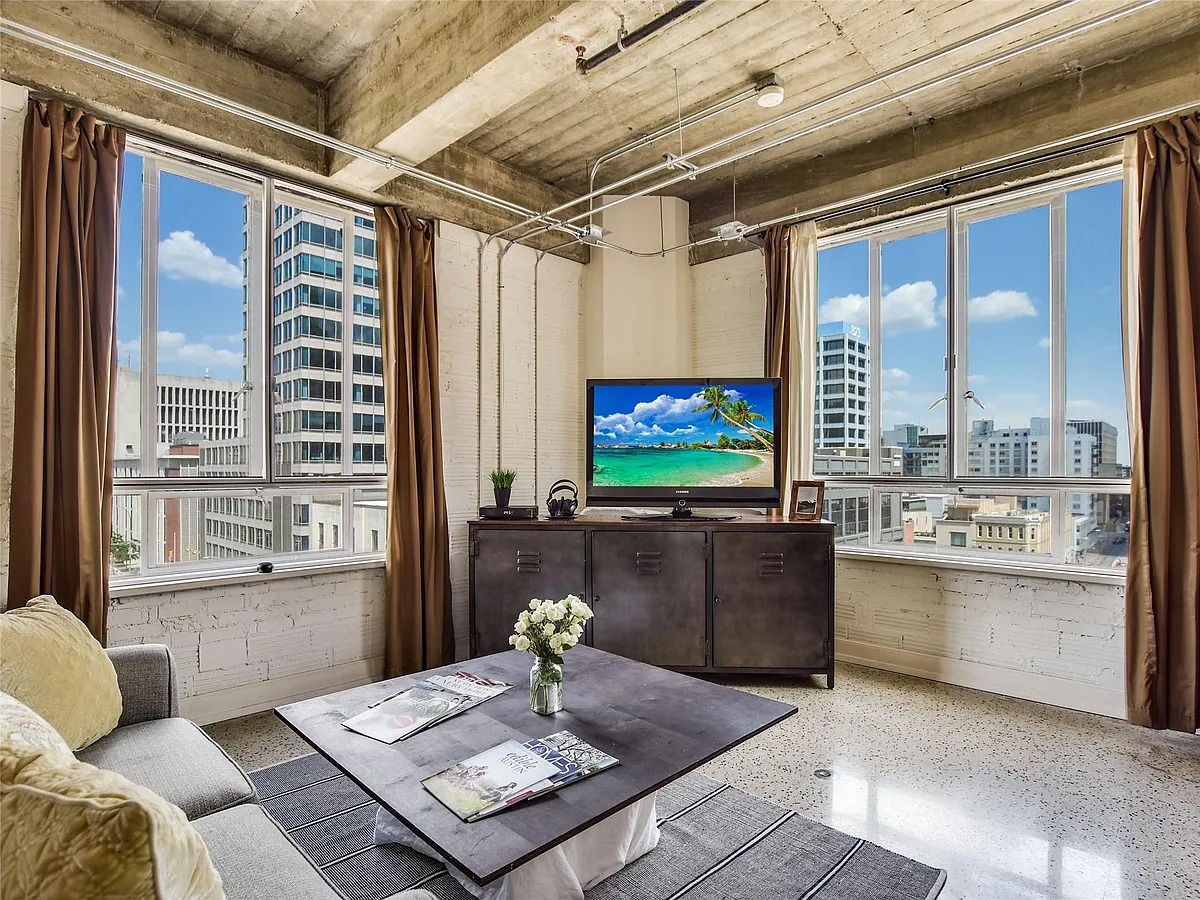 Building Photo - 710 Colorado St #6D