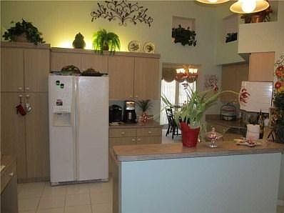 4th image of 204 Cedarwood Ct