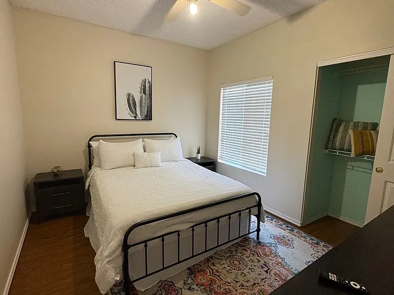 7035 W Morrow Dr — Photo 11