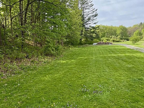 3rd image of 3259 Julia Rd