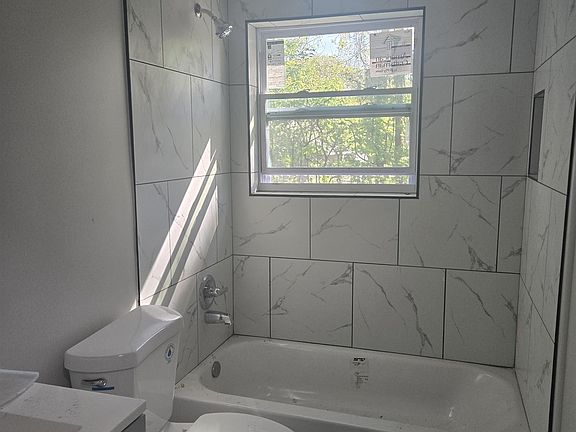 3rd image of 4154 Hobson Rd