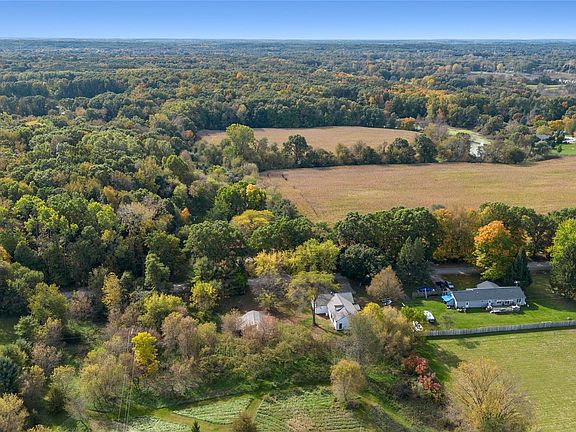 4th image of 4296 Burgess Rd