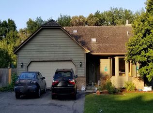 13713 Parkwood Ln, Burnsville, MN 55337